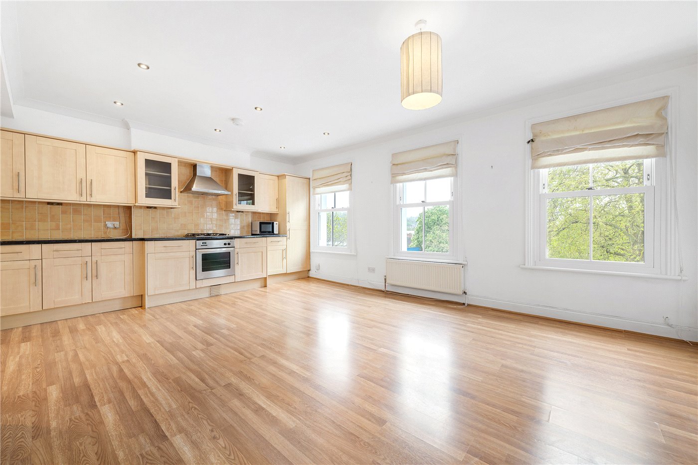 Kitchen/Reception